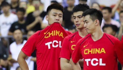 方硕：希望赵睿为球队付出更多力量，球迷：你少上点比啥都强