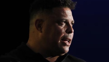 Kaiyun 开云体育官网-地方足协齐心力挺现任主席，大罗沮丧退出足协大选